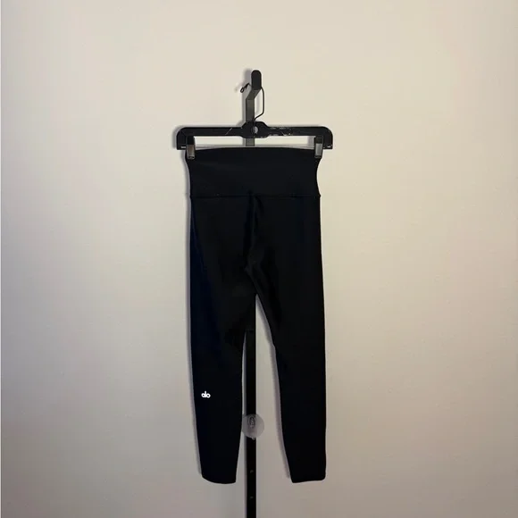 ALO Yoga Black Leggings Size S - Picture 2 of 4